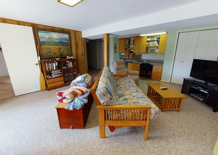 Hideout Ft Abajo 2 Bedroom Cabin, Stunning Views, Secluded!