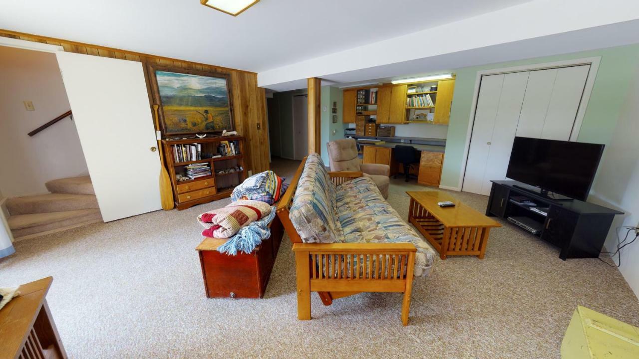 Homestay Hideout Ft Abajo 2 Bedroom Cabin, Stunning Views, Secluded!