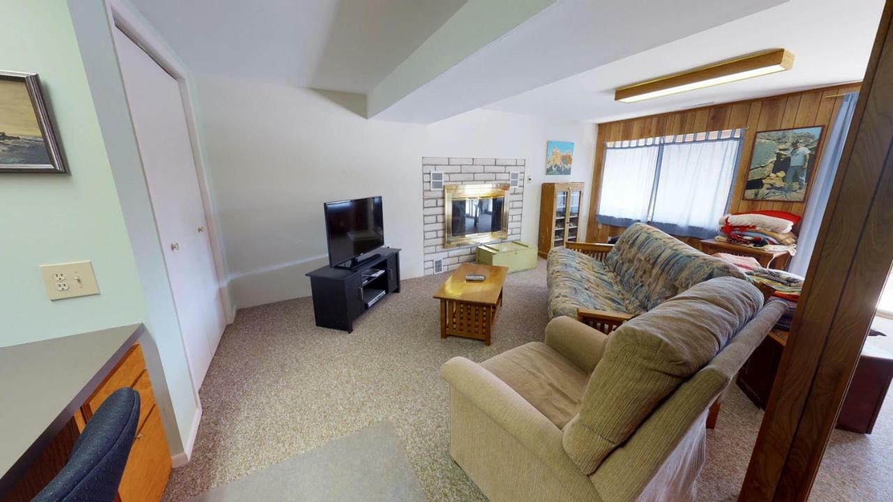Homestay Hideout Ft Abajo 2 Bedroom Cabin, Stunning Views, Secluded! Monticello