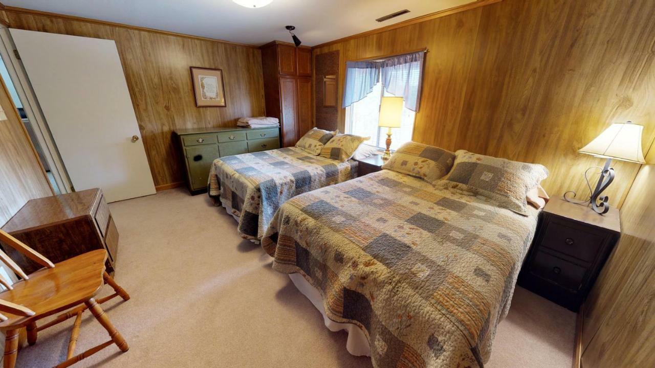 Hideout Ft Abajo 2 Bedroom Cabin, Stunning Views, Secluded! Monticello